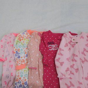 Bundle of 5 footed pajamas juicy couture, child of mine, garanimals
